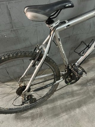 Bicicleta BTT Aluminio BH Jumper