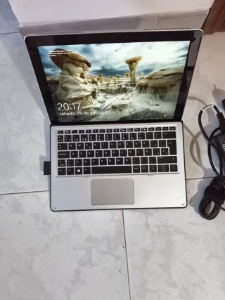 Tablet HP Elite x2 1012 G2 con Tastiera