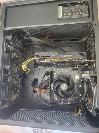 Ordenador de sobremesa AMD Ryzen 5 3600