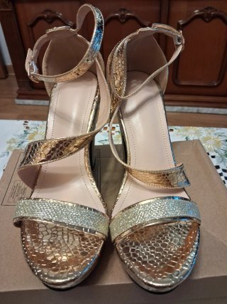 Zapatos dorados tacón fiesta T-37
