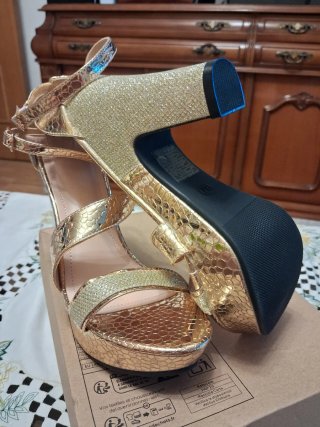 Zapatos dorados tacón fiesta T-37
