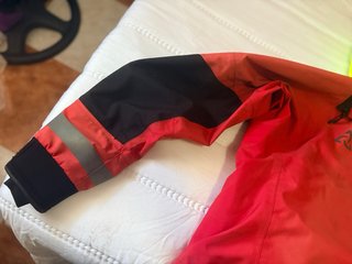 Traje Seco Typhoon Rojo y Negro