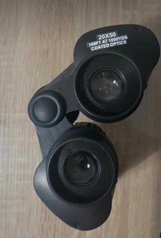 Prismáticos 20x50 con óptica recubierta