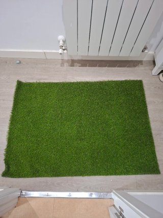 Césped artificial verde