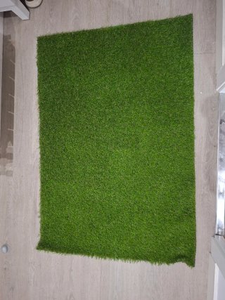 Césped artificial verde