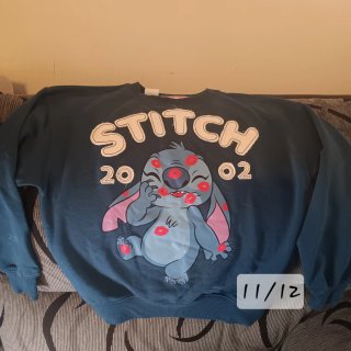 Sudaderas. 10 euros cada una. Talla en las fotos.