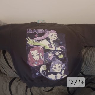 Sudaderas. 10 euros cada una. Talla en las fotos.