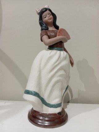 Figura decorativa mujer vintage
