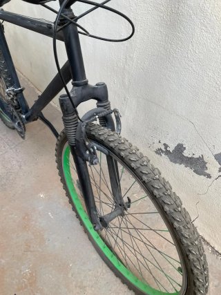 Bicicleta MTB Rockrider Negra