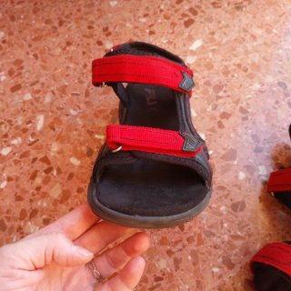 Sandalias Fila Rojas Talla 43