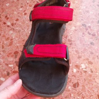 Sandalias Fila Rojas Talla 43