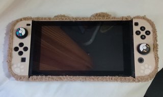 Nintendo Switch + Juego + Funda