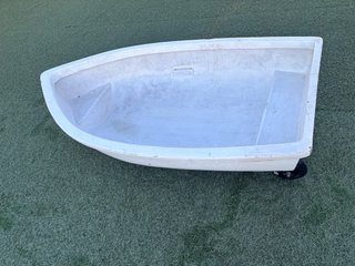 Bote auxiliar de fibra