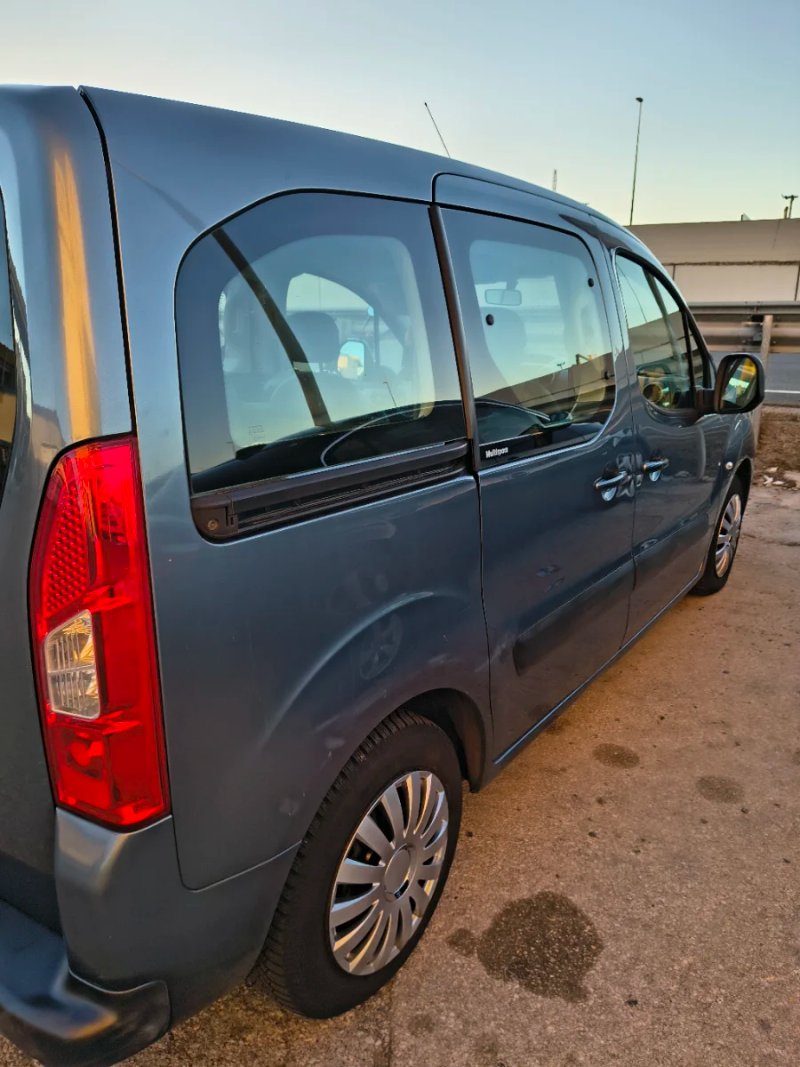 Citroen Berlingo 2011 - foto 1