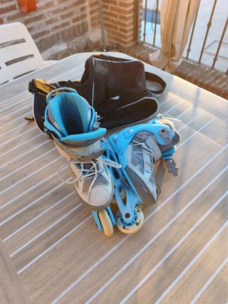 Patines en línea ajustables azules