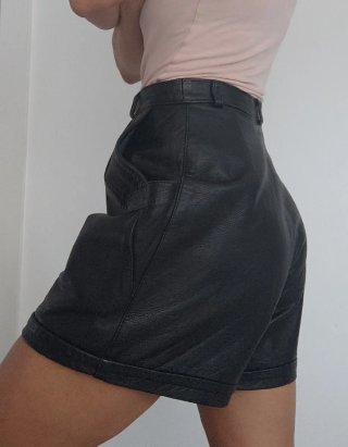 Pantalones cortos de cuero vintage