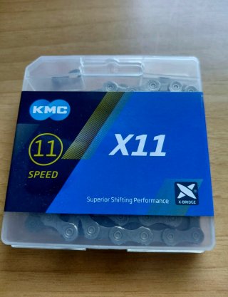 Cadena KMC  11v Nueva