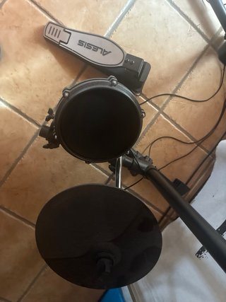 Batería Electrónica Alesis