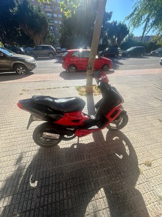 URGE VENTA Peugeot Speedfight 2 Roja/Plata