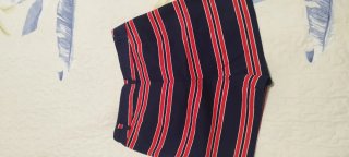 Pantalón corto mujer rayas azul y rojo