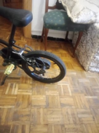 Bicicleta infantil BTWIN negra y verde