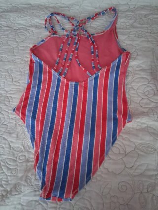 Lote de bañadores para niña