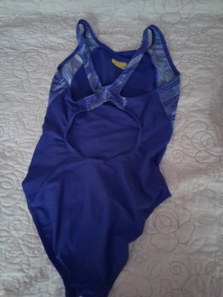 Lote de bañadores para niña