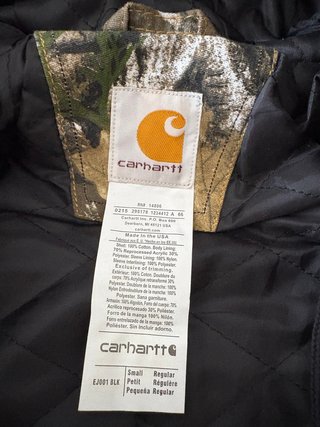 Chaqueta Carhartt Camuflaje con Capucha