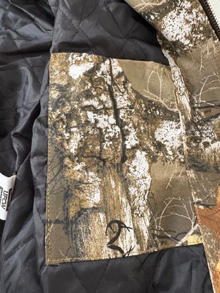 Chaqueta Carhartt Camuflaje con Capucha