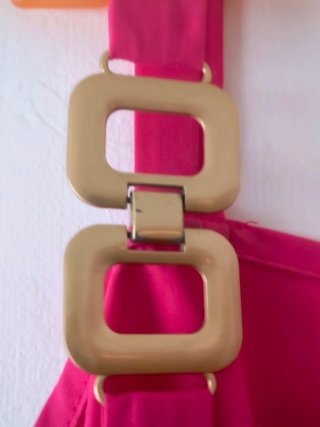 Blusa rosa con volantes