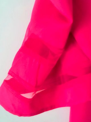 Blusa rosa con volantes