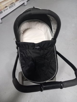 Capazo y Silla de Paseo Bebé Valco Baby Snap Ultra