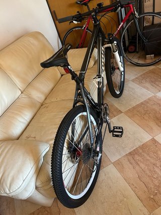 Bicicleta KONA de carbono Talla L