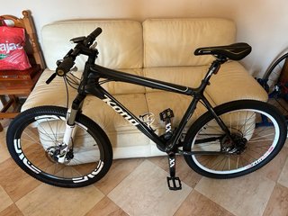 Bicicleta KONA de carbono Talla L