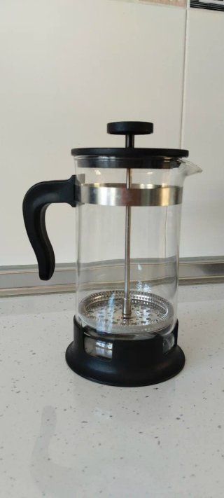 Cafetera y Tetera Émbolo UPPHETTA sin estrenar.