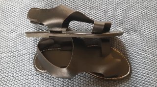 Sandalias planas negras