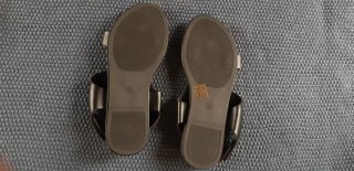 Sandalias planas negras