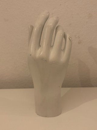 Mão de manequim branca