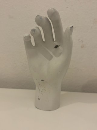 Mão de manequim branca