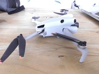 DJI Mini 4 Pro Fly More Combo