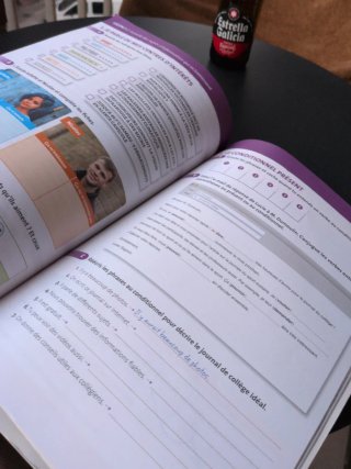 Synchronize 4 / Les Reporters 4 ESO. Ejercicios.