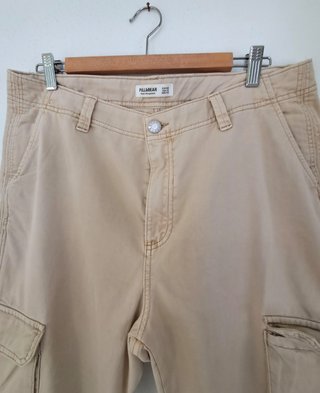 Pantalón cargo beige mujer Pull&Bear