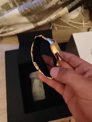 Reloj Lotus Chapado Oro 18k, aún con sus plásticos