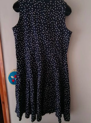 Vestido vintage azul con lunares blancos