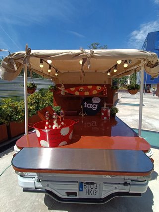 Foodtruck Piaggio Vespa Trike Marrón y Blanco