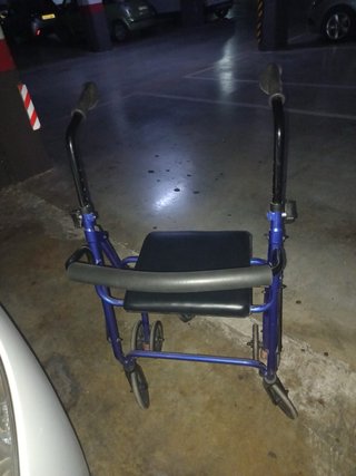 Andador ortopédico