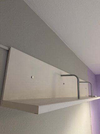 Estantería flotante madera y metal