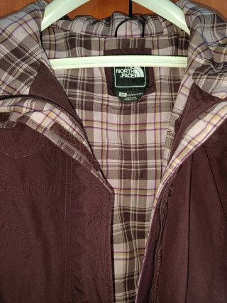 Abrigo The North Face Talla S Morado Oscuro