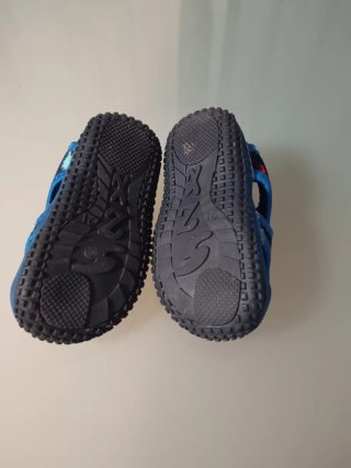 Sandalias de agua infantiles dinosaurios