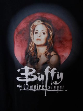 Camiseta Buffy Cazavampiros XL